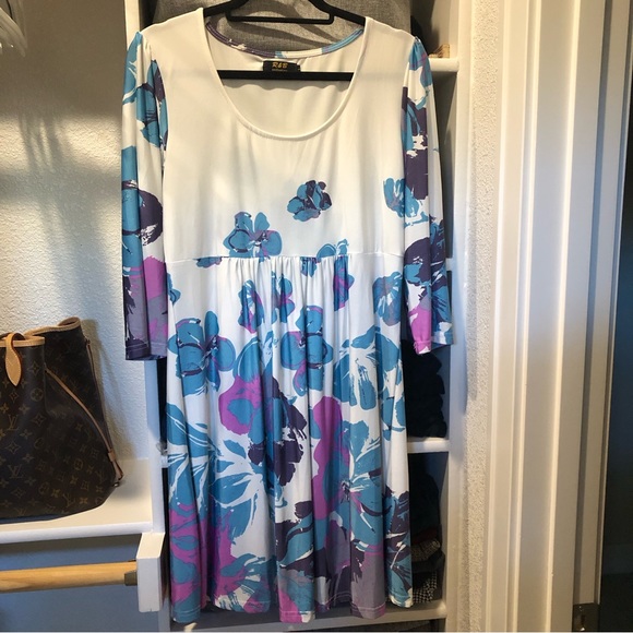 🆕 Floral Print Tunic Top - Picture 1 of 4